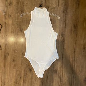 NWOT Mock Neck bodysuit